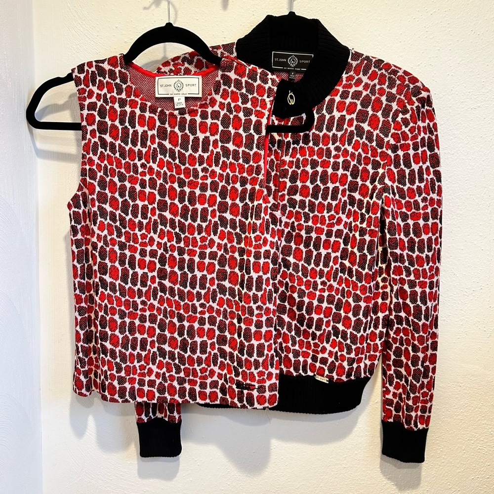 ST. JOHN SPORT Two-Piece Animal Jacket and Undershirt Matching Set
